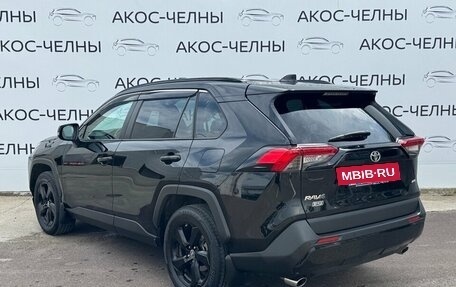 Toyota RAV4, 2021 год, 3 280 000 рублей, 3 фотография