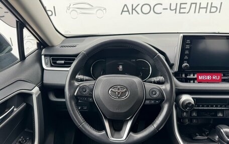 Toyota RAV4, 2021 год, 3 280 000 рублей, 14 фотография