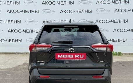 Toyota RAV4, 2021 год, 3 280 000 рублей, 4 фотография