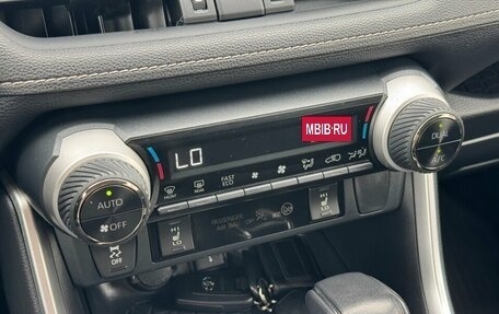 Toyota RAV4, 2021 год, 3 280 000 рублей, 17 фотография