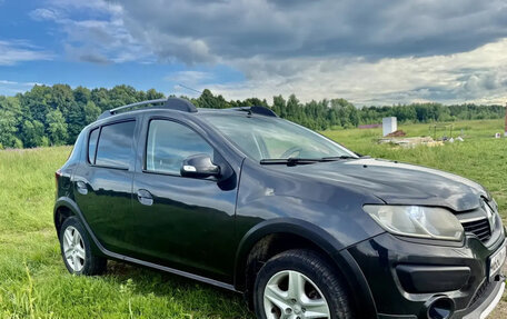 Renault Sandero II рестайлинг, 2015 год, 670 000 рублей, 3 фотография