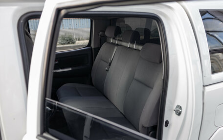 Toyota Hilux VII, 2012 год, 1 950 000 рублей, 30 фотография