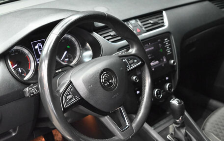 Skoda Octavia, 2018 год, 1 825 000 рублей, 16 фотография