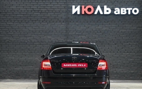 Skoda Octavia, 2018 год, 1 825 000 рублей, 5 фотография