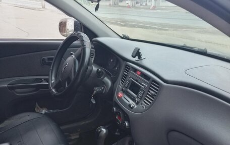 KIA Rio II, 2010 год, 555 000 рублей, 1 фотография