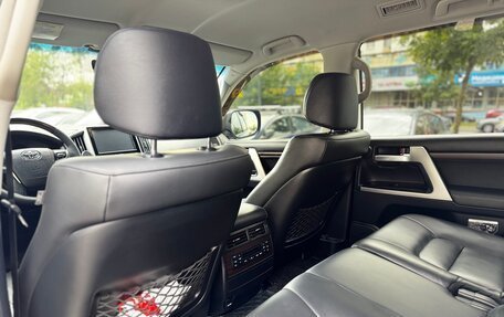 Toyota Land Cruiser 200, 2017 год, 6 800 000 рублей, 14 фотография