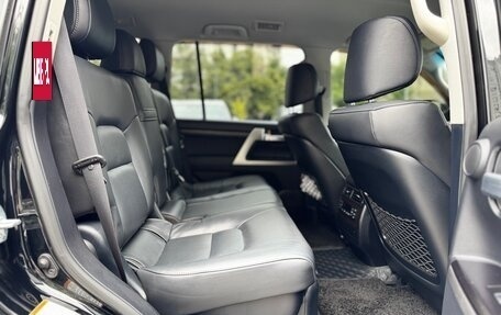 Toyota Land Cruiser 200, 2017 год, 6 800 000 рублей, 20 фотография
