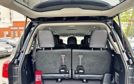 Toyota Land Cruiser 200, 2017 год, 6 800 000 рублей, 23 фотография