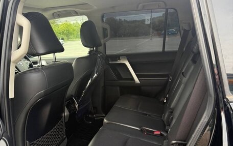 Toyota Land Cruiser Prado 150 рестайлинг 2, 2019 год, 4 370 000 рублей, 7 фотография