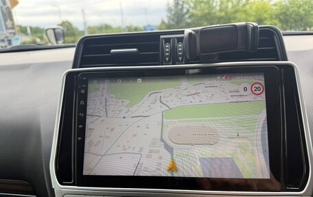 Toyota Land Cruiser Prado 150 рестайлинг 2, 2019 год, 4 370 000 рублей, 12 фотография