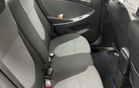 Hyundai Solaris II рестайлинг, 2013 год, 750 000 рублей, 6 фотография