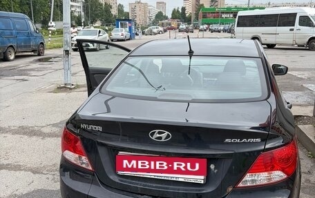 Hyundai Solaris II рестайлинг, 2013 год, 750 000 рублей, 2 фотография