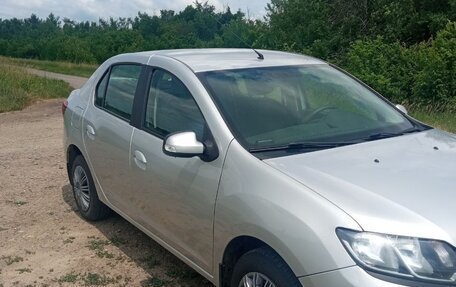 Renault Logan II, 2018 год, 800 000 рублей, 12 фотография