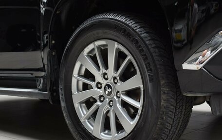 Mitsubishi Pajero Sport III рестайлинг, 2017 год, 2 400 000 рублей, 9 фотография
