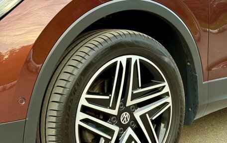 Volkswagen Tiguan II, 2021 год, 3 900 000 рублей, 8 фотография