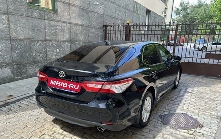 Toyota Camry, 2019 год, 2 400 000 рублей, 3 фотография