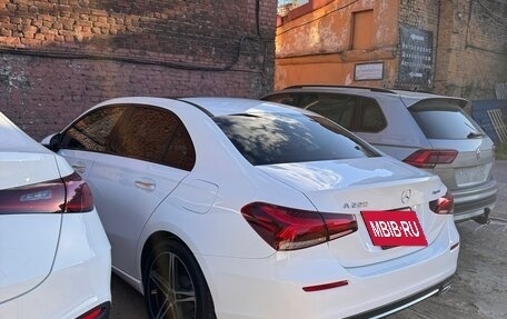 Mercedes-Benz A-Класс, 2021 год, 4 100 000 рублей, 5 фотография