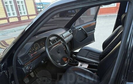 Mercedes-Benz E-Класс, 1992 год, 285 000 рублей, 7 фотография