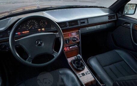 Mercedes-Benz E-Класс, 1992 год, 285 000 рублей, 8 фотография