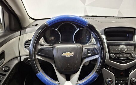 Chevrolet Cruze II, 2011 год, 570 000 рублей, 10 фотография