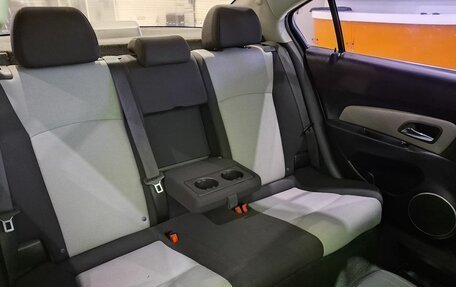 Chevrolet Cruze II, 2011 год, 570 000 рублей, 33 фотография