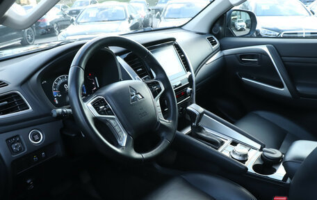 Mitsubishi Montero Sport, 2023 год, 4 290 000 рублей, 14 фотография