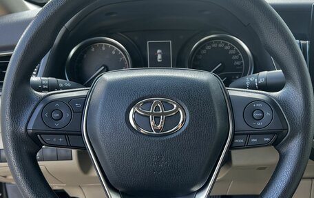 Toyota Camry, 2023 год, 3 380 000 рублей, 16 фотография