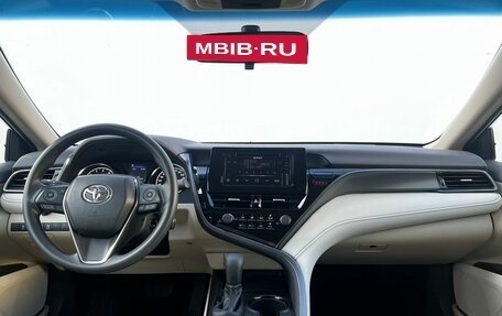 Toyota Camry, 2023 год, 3 380 000 рублей, 15 фотография