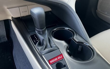 Toyota Camry, 2023 год, 3 380 000 рублей, 18 фотография
