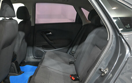 Volkswagen Polo VI (EU Market), 2011 год, 600 000 рублей, 11 фотография