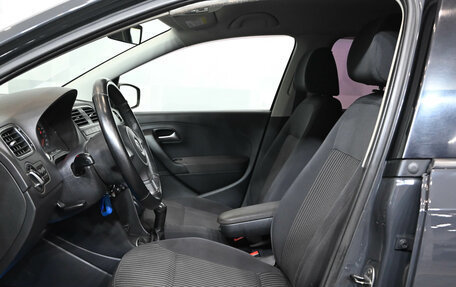 Volkswagen Polo VI (EU Market), 2011 год, 600 000 рублей, 10 фотография
