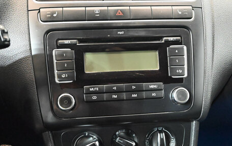 Volkswagen Polo VI (EU Market), 2011 год, 600 000 рублей, 15 фотография