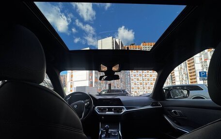 BMW 3 серия, 2019 год, 3 890 000 рублей, 10 фотография