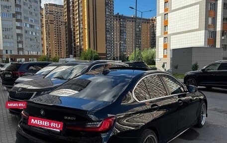 BMW 3 серия, 2019 год, 3 890 000 рублей, 12 фотография