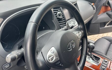 Infiniti FX II, 2013 год, 2 650 000 рублей, 8 фотография