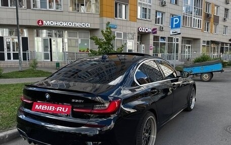 BMW 3 серия, 2019 год, 3 890 000 рублей, 16 фотография