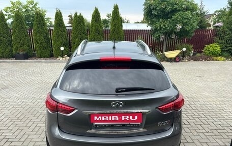 Infiniti FX II, 2013 год, 2 650 000 рублей, 4 фотография