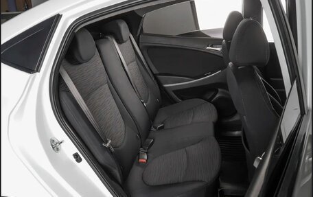 Hyundai Solaris II рестайлинг, 2016 год, 900 000 рублей, 7 фотография
