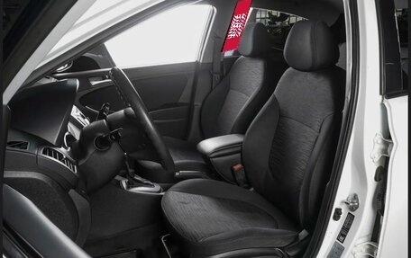 Hyundai Solaris II рестайлинг, 2016 год, 900 000 рублей, 10 фотография