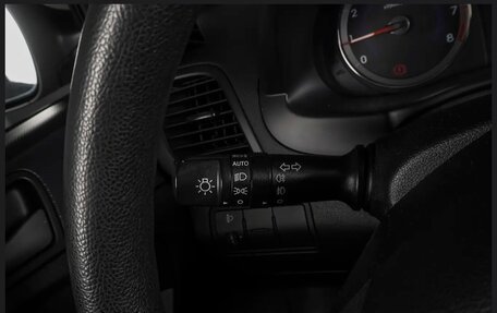 Hyundai Solaris II рестайлинг, 2016 год, 900 000 рублей, 13 фотография