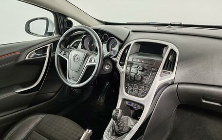 Opel Astra J, 2011 год, 879 000 рублей, 10 фотография