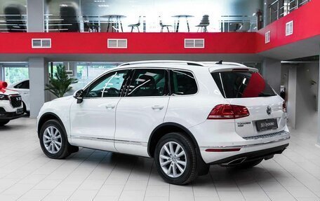 Volkswagen Touareg III, 2016 год, 2 490 000 рублей, 2 фотография