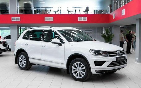 Volkswagen Touareg III, 2016 год, 2 490 000 рублей, 3 фотография