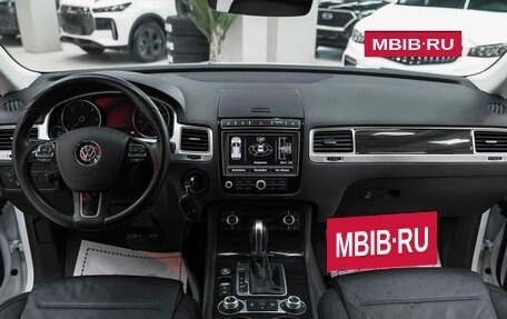 Volkswagen Touareg III, 2016 год, 2 490 000 рублей, 6 фотография