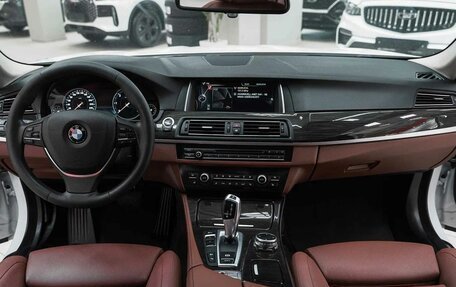 BMW 5 серия, 2016 год, 2 250 000 рублей, 8 фотография