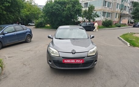 Renault Megane III, 2012 год, 250 000 рублей, 6 фотография
