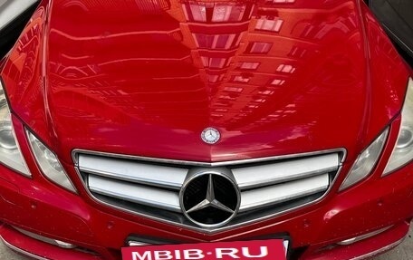 Mercedes-Benz E-Класс, 2012 год, 1 300 000 рублей, 2 фотография