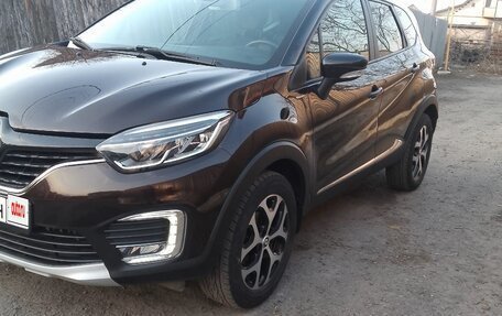 Renault Kaptur I рестайлинг, 2019 год, 1 550 000 рублей, 2 фотография