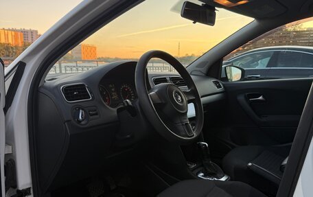Volkswagen Polo VI (EU Market), 2011 год, 500 000 рублей, 11 фотография