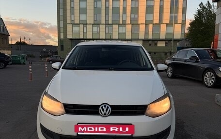 Volkswagen Polo VI (EU Market), 2011 год, 500 000 рублей, 2 фотография